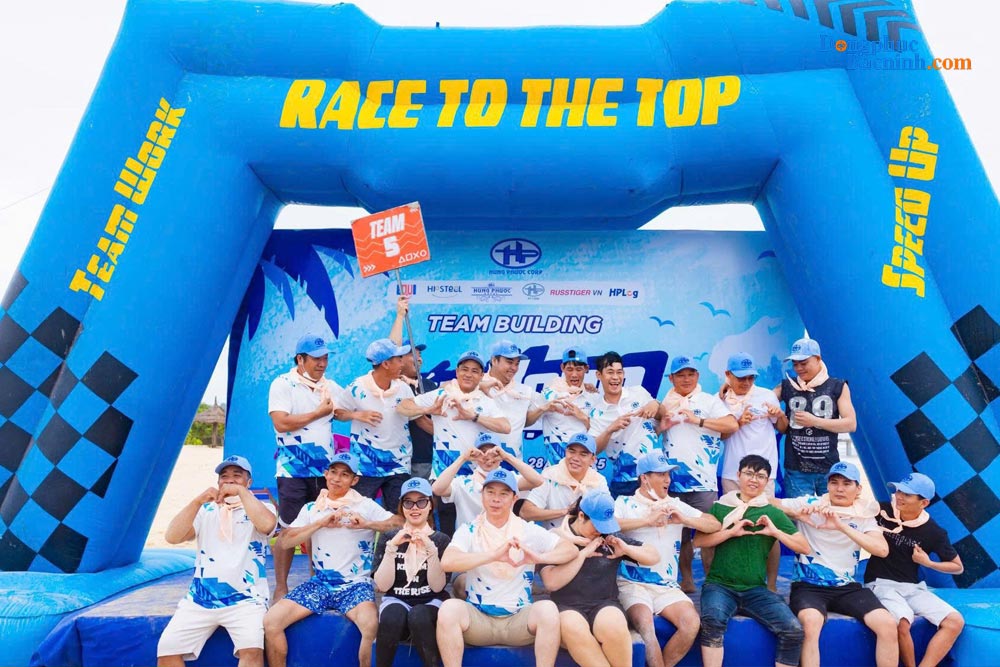 May đồng phục Cẩm Lý