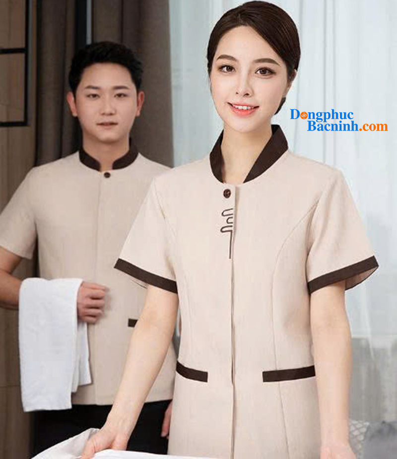 May đồng phục Chũ