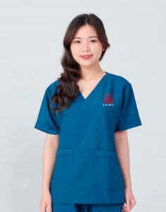 May và In Áo đồng phục y tế An Đức