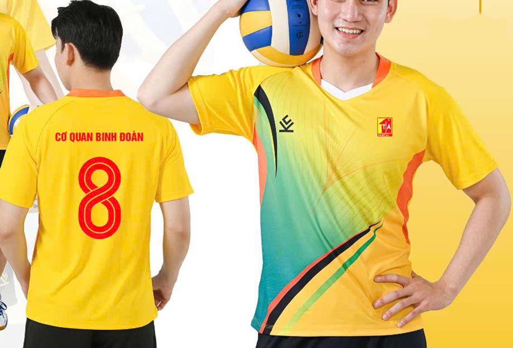 May và In áo bóng đá Cơ quan Binh Đoàn 8